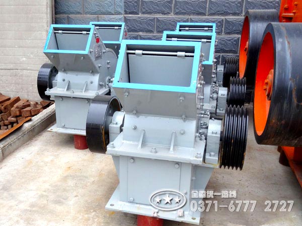 小型錘式破碎機工作原理、型號及參數(shù)