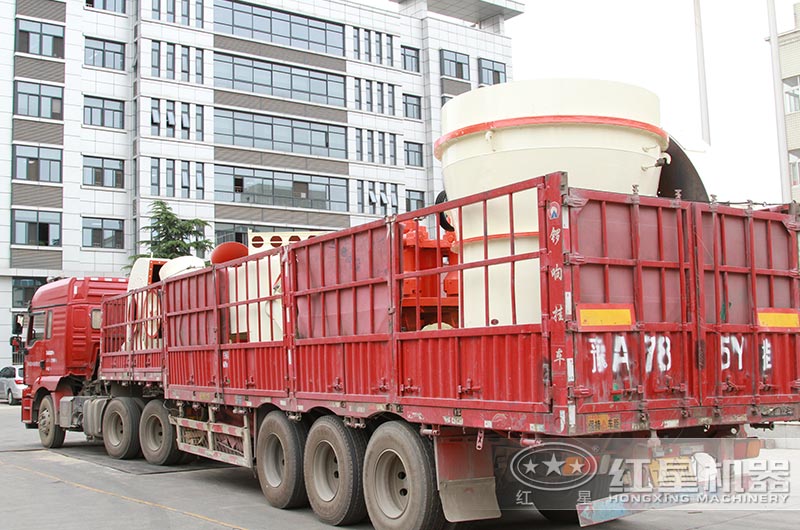 設(shè)備裝車完畢，準備發(fā)貨
