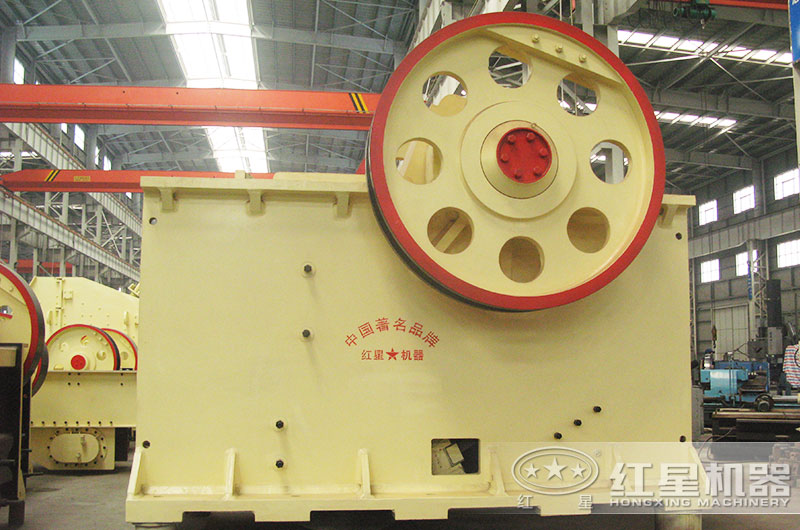 300Ⅹ1300大型細(xì)顎破型號參數(shù)及具體價(jià)位這里都有，需要的看過來