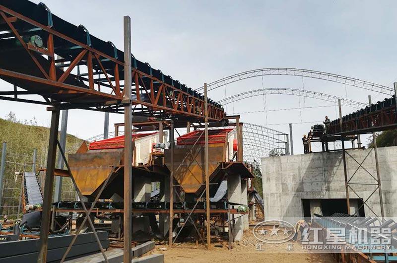 一噸原石出多少噸12、13石子？都需要哪些石子碎石機(jī)設(shè)備？